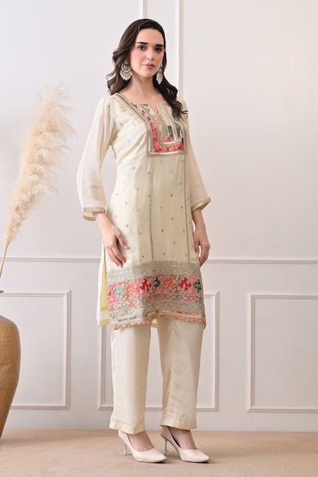Shop Peenacolada Cream Crepe, Chiffon Embroidery, Sequins, Zari Split Floral Pattern Kurta Set Online at Aza Fashions Shop_Peenacolada_Cream Crepe, Chiffon Embroidery, Sequins, Zari Split Floral Pattern Kurta Set _Online_at_Aza_Fashions
