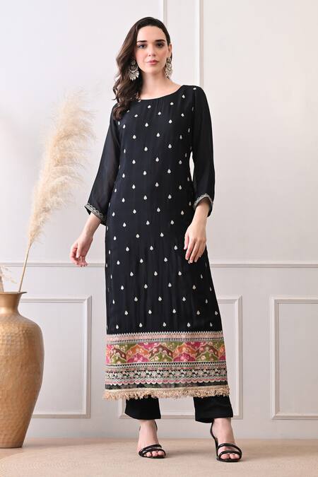 Shop Peenacolada Black Chinon, Crepe Embroidery, Sequins, Zari, Lace Floral Pattern Kurta Set Online at Aza Fashions Shop_Peenacolada_Black Chinon, Crepe Embroidery, Sequins, Zari, Lace Floral Pattern Kurta Set _Online_at_Aza_Fashions