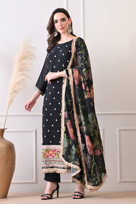 Buy Peenacolada Black Chinon, Crepe Embroidery, Sequins, Zari, Lace Floral Pattern Kurta Set Buy_Peenacolada_Black Chinon, Crepe Embroidery, Sequins, Zari, Lace Floral Pattern Kurta Set