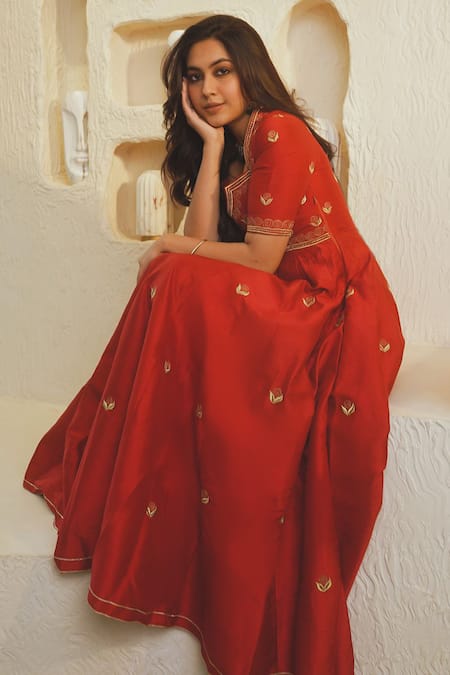 Ahi Clothing Red Viscose, Silk, Organza Embroidery, Lace V-neck Anarkali Set 