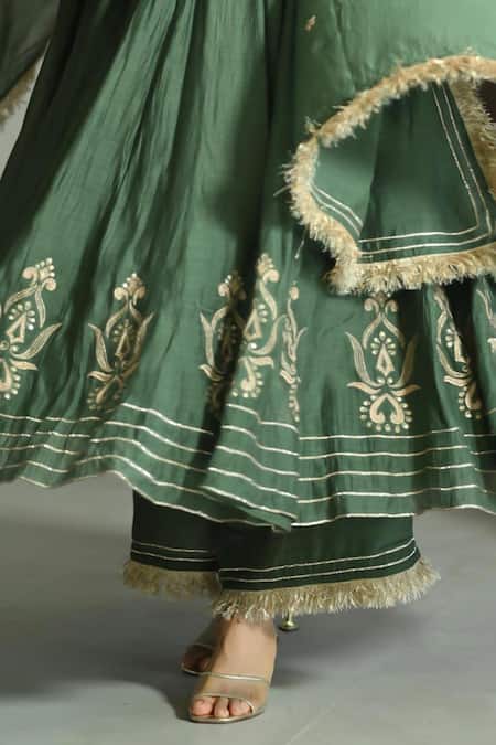 Ahi Clothing Green Chanderi Silk Embroidery, Lace, Sequins, Zari Boat Mehendi Anarkali Set Online at Aza Fashions Ahi Clothing_Green Chanderi Silk Embroidery, Lace, Sequins, Zari Boat Mehendi Anarkali Set _Online_at_Aza_Fashions