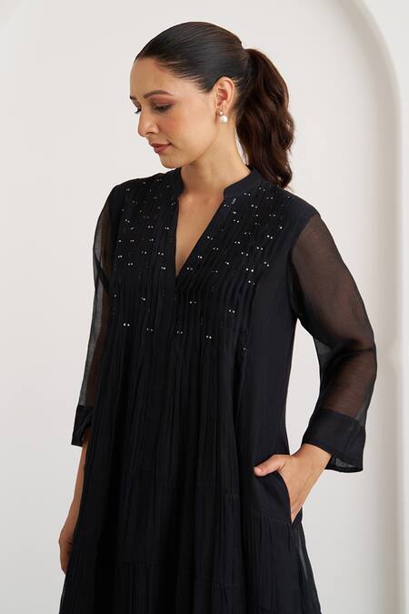 Vaaya_Black Chanderi Sequins Split V-neck The Twilight Dress _at_Aza_Fashions