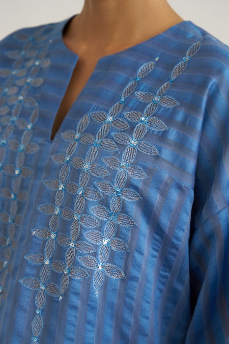 Vaaya_Blue Silk, Silk, Embroidery Split V-neck Kaftan With Pant _at_Aza_Fashions