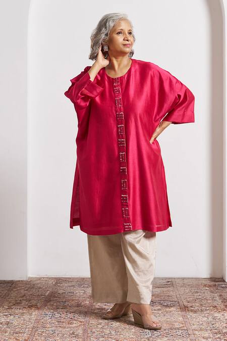 Vaaya_Pink Chanderi Silk Embroidery, Sequins Round Neck Kurta _Online_at_Aza_Fashions