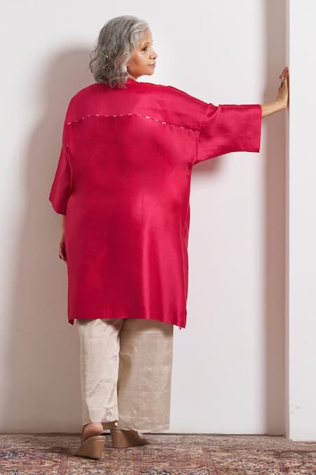 Shop_Vaaya_Pink Chanderi Silk Embroidery, Sequins Round Neck Kurta _at_Aza_Fashions