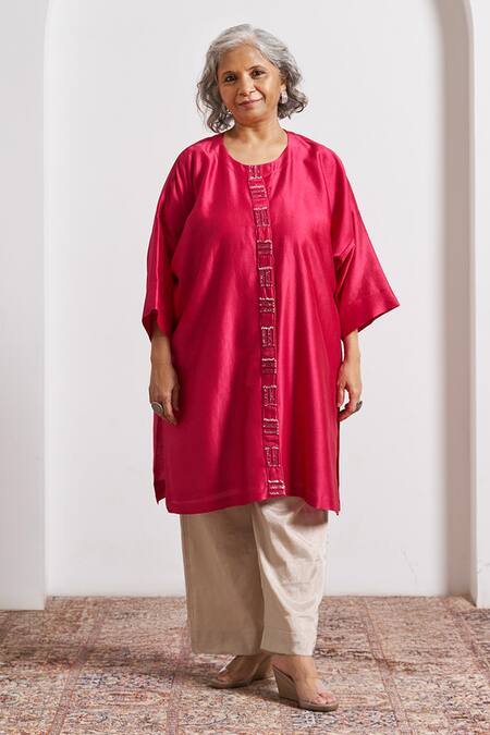 Shop_Vaaya_Pink Chanderi Silk Embroidery, Sequins Round Neck Kurta _Online_at_Aza_Fashions