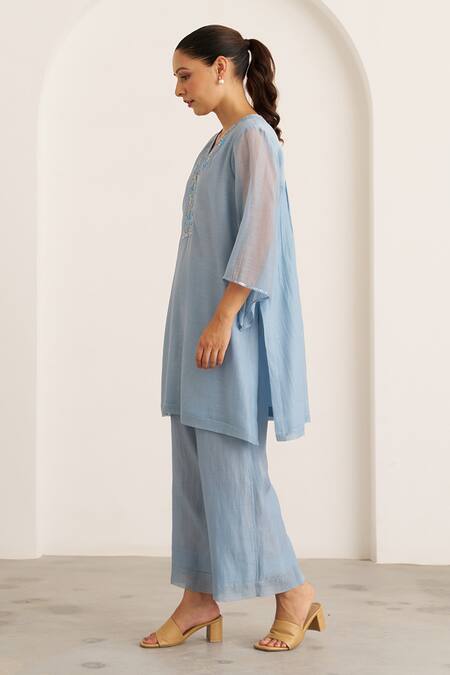 Buy Vaaya Sky Blue Chanderi Embroidery, Sequins V-neck Mul Kurta With Pant Online at Aza Fashions Buy_Vaaya_Sky Blue Chanderi Embroidery, Sequins V-neck Mul Kurta With Pant _Online_at_Aza_Fashions