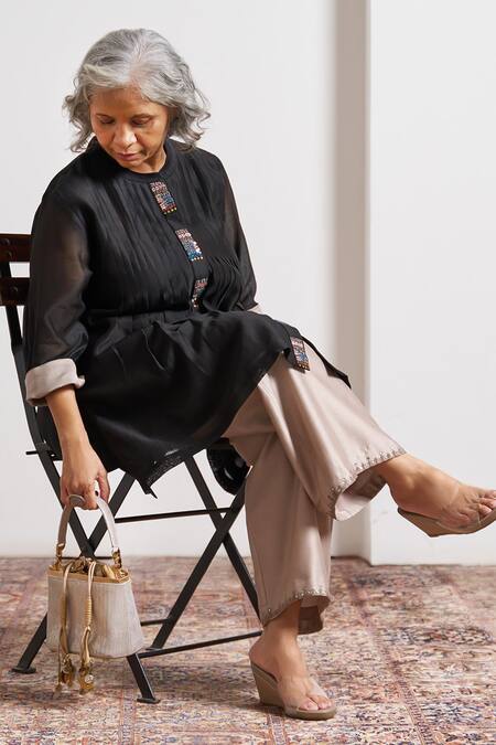 Buy_Vaaya_Black Chanderi Silk Embroidery, Beads Round Neck Ink Top 