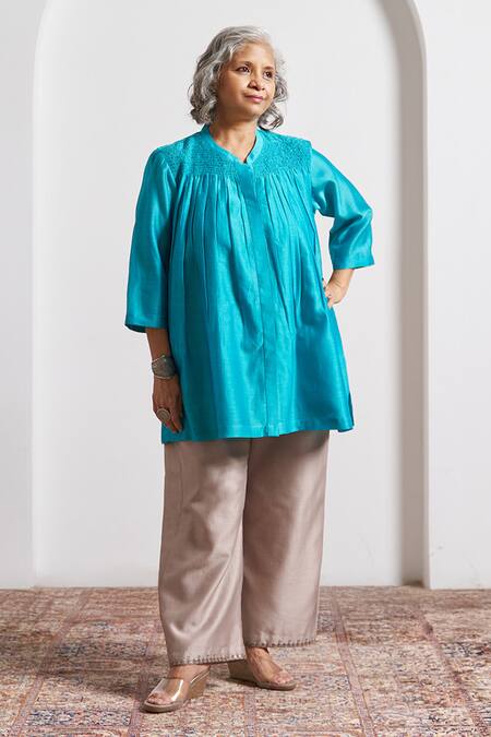 Vaaya_Blue Chanderi Silk Smocking Split V-neck Ferozi Top _at_Aza_Fashions
