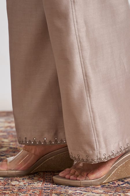 Buy_Vaaya_Gray Chanderi Silk Embroidery Grey Pant 