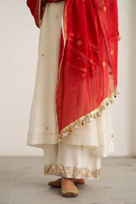 Shop_Vaaya_Red Chanderi Silk Tassels, Gota Patti Sikka Booti Dupatta _Online_at_Aza_Fashions