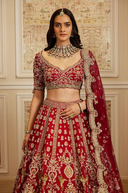 Buy_Roqa_Red Silk, Net Embroidery, Sequins, Zari V-neck Zinah Bridal Lehenga Set _Online_at_Aza_Fashions