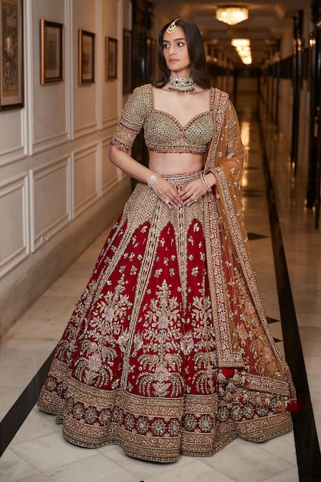 Roqa_Red Net Embroidery, Sequins, Zari Sweetheart Neck Noura Bridal Lehenga Set _Online_at_Aza_Fashions