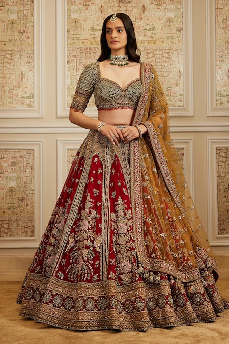 Buy_Roqa_Red Net Embroidery, Sequins, Zari Sweetheart Neck Noura Bridal Lehenga Set 