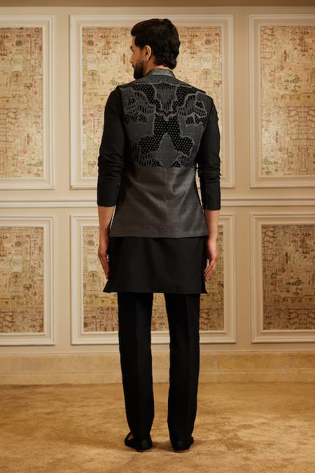 Roqa Adel Embroidered Bundi Kurta Set 