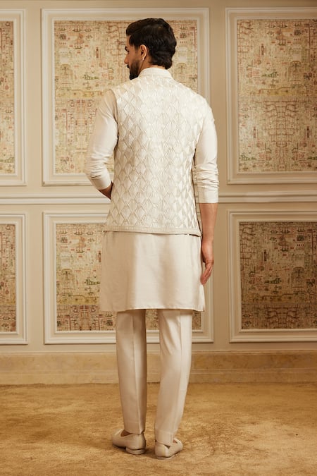 Roqa Armin Embroidered Bundi Kurta Set 