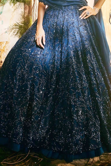 Buy_Varun Chakkilam_Navy Satin, Organza Embroidery, Sequins Sweetheart Neck Aura Lehenga Set _Online_at_Aza_Fashions
