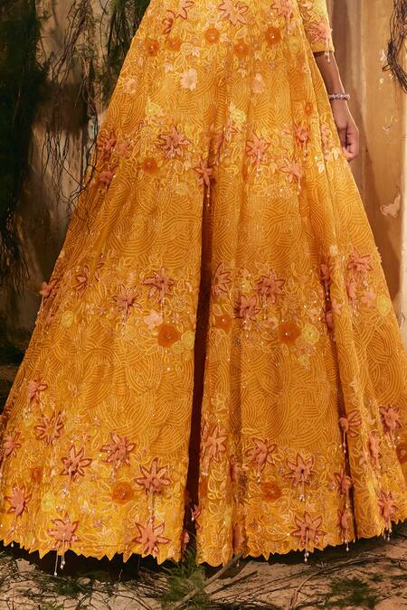 Varun Chakkilam_Yellow Satin, Organza Embroidery, Zari Square Neck Sun-kissed Lehenga Set _Online_at_Aza_Fashions