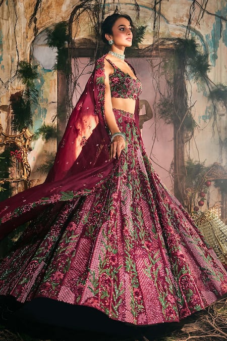 Varun Chakkilam Plumage Floral Pattern Lehenga Set 