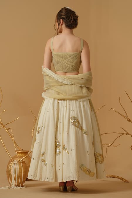 Abstract By Megha Jain Madaan Embellished Skirt 