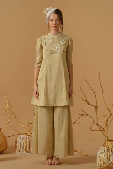 Buy_Abstract By Megha Jain Madaan_Gold Georgette, Tissue Embroidery, Sequins, Beads Mandarin Collar Yoke Kurta _Online_at_Aza_Fashions