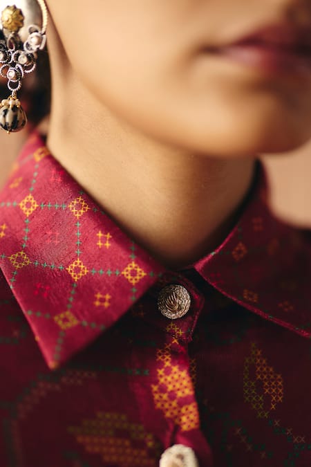 Drishti & Zahabia_Burgundy Dupion, Silk Embroidery, Zari, Cross Stitch Print Shirt And Pant Set _Online_at_Aza_Fashions