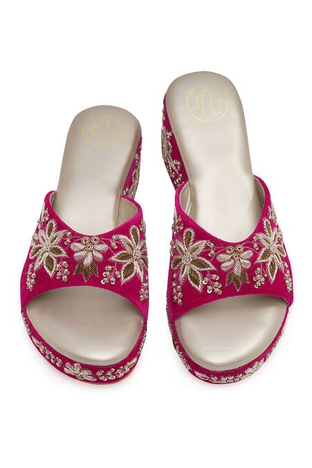 NR By Nidhi Rathi_Magenta Embroidery Velvet Golden Wedge Sandals_at_Aza_Fashions