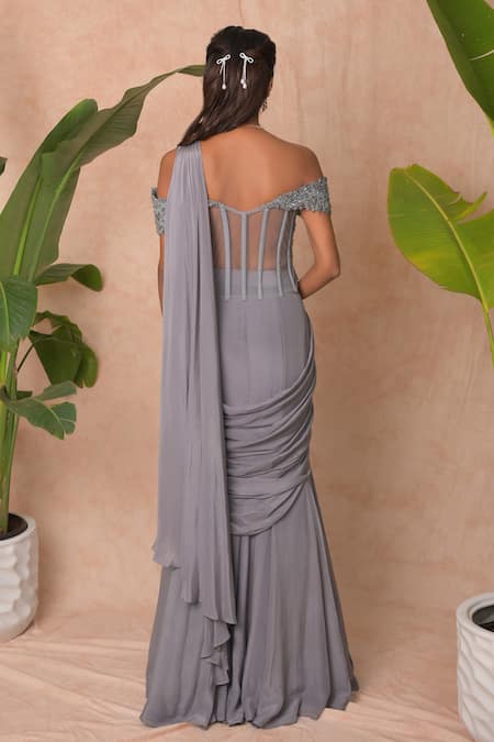 Vridhi Somaani Juliet Pre-Draped Saree & Corset Set 