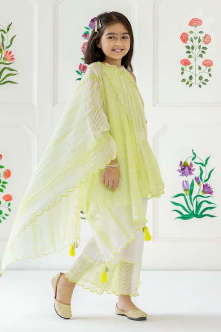 Risa Dreamworld_Lime Chanderi Tassels Gathered Kurta Set _Online_at_Aza_Fashions