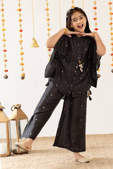 Buy_Risa Dreamworld_Black Muslin Embroidery Twirl Top And Trouser Set 