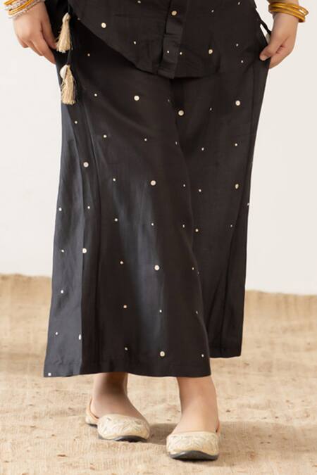 Shop_Risa Dreamworld_Black Muslin Embroidery Twirl Top And Trouser Set 