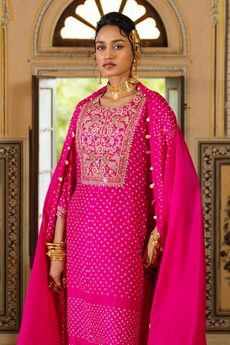 Shop_Pink City By Sarika_Pink Chanderi Silk Embroidery, Mirrors Round Neck Bandhani Pattern Kurta Set _Online_at_Aza_Fashions