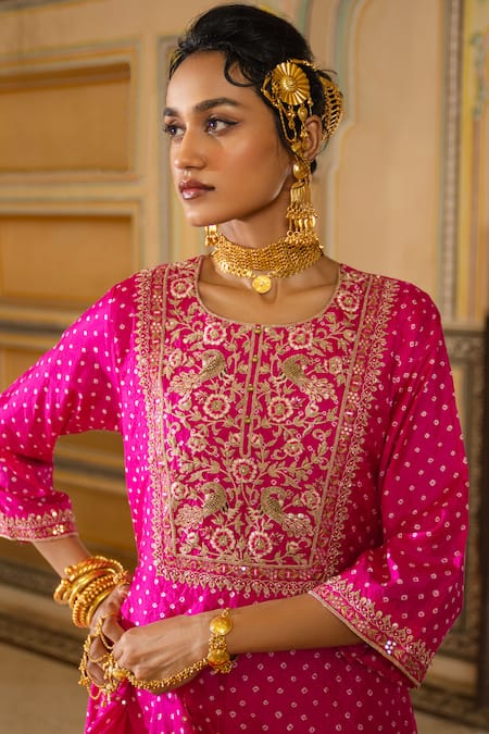 Pink City By Sarika_Pink Chanderi Silk Embroidery, Mirrors Round Neck Bandhani Pattern Kurta Set _at_Aza_Fashions