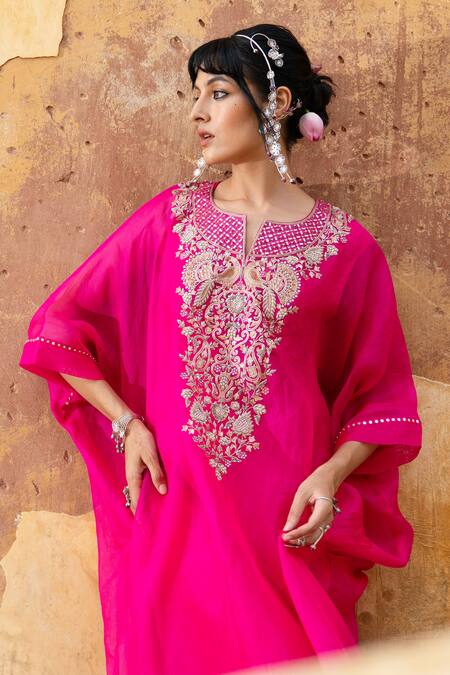 Pink City By Sarika_Pink Silk Embroidery Split V-neck Kaftan Set _at_Aza_Fashions