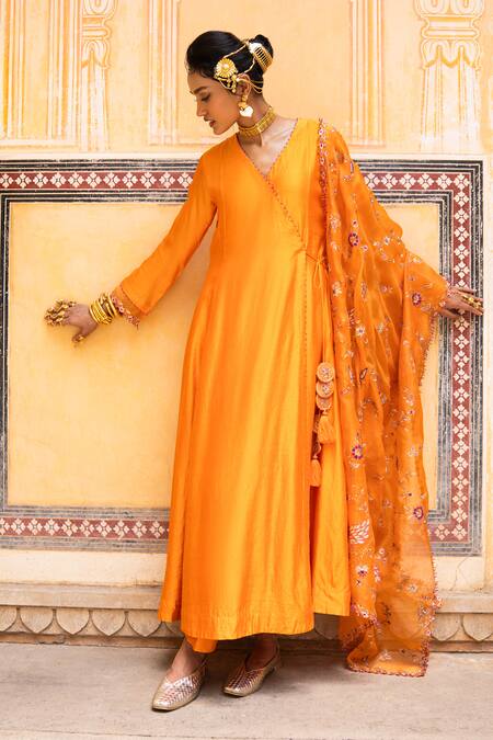 Buy_Pink City By Sarika_Orange Silk, Embroidery, Tassels V-neck De Kesariya Kurta Set 