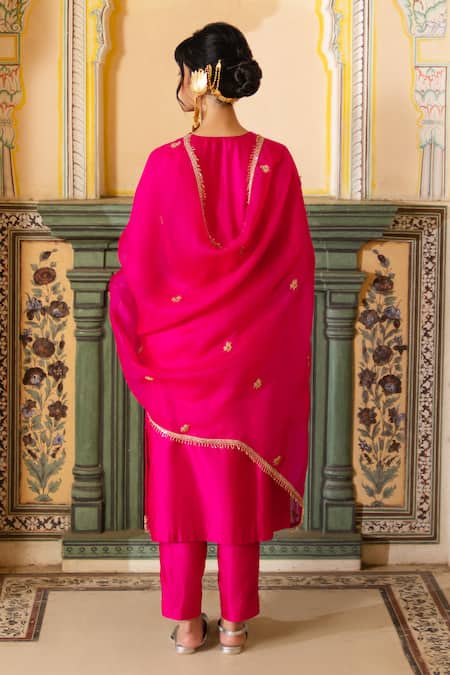 Pink City By Sarika Embroidered Kurta Set 