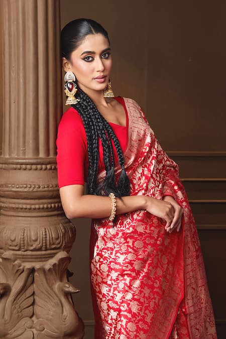 Vishwa By Pinki Sinha Red Silk Zari Woven Saree With Running Blouse Piece Online at Aza Fashions Vishwa By Pinki Sinha_Red Silk Zari Woven Saree With Running Blouse Piece _Online_at_Aza_Fashions