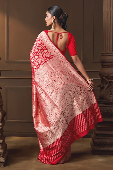 Vishwa By Pinki Sinha Woven Saree With Running Blouse Piece 
