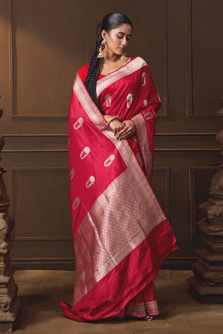 Vishwa By Pinki Sinha_Red Silk Zari Bloom Woven Saree With Running Blouse Piece _at_Aza_Fashions
