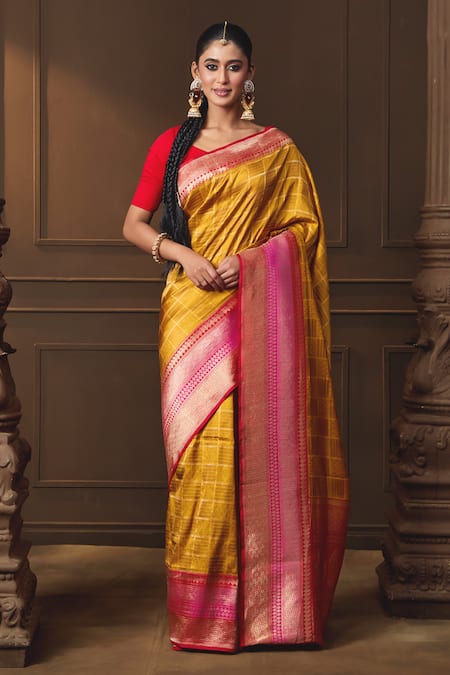 Vishwa By Pinki Sinha Woven Saree With Running Blouse Piece 