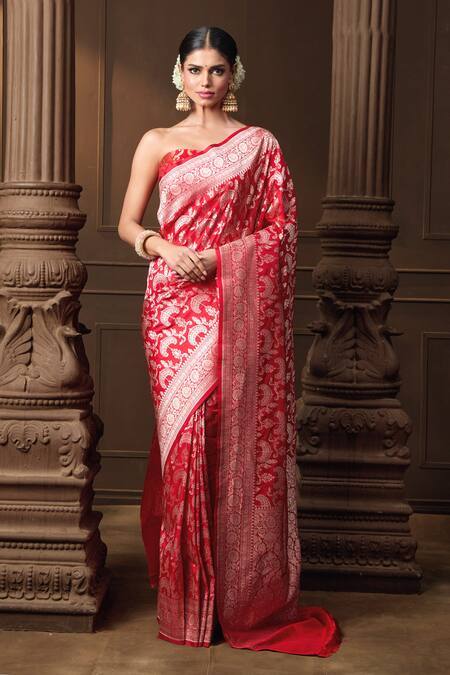 Vishwa By Pinki Sinha_Red Silk, Brocade, Organza Zari, Embroidery Banarasi Saree With Dupatta Veil _at_Aza_Fashions