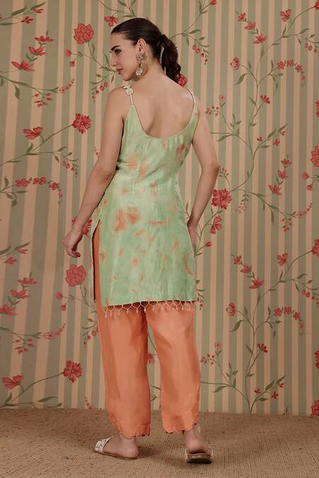 Nitisha Kashyap Official Tie-Dye Sleeveless Kurta Pant Set 