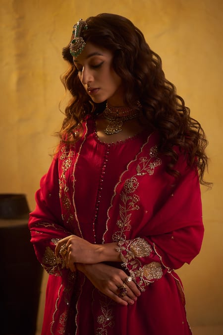 Buy Hirika & Dhruti Red Cotton, Silk, Organza Embroidery Round Neck Hand Anarkali Sharara Set Online at Aza Fashions Buy_Hirika & Dhruti_Red Cotton, Silk, Organza Embroidery Round Neck Hand Anarkali Sharara Set _Online_at_Aza_Fashions