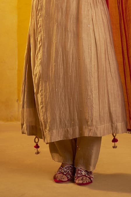 Hirika & Dhruti_Brown Chanderi Sequins, Marodi Work Kurta, Tikki Chitta Pant And Dupatta _Online_at_Aza_Fashions