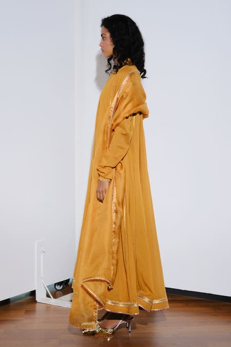 Kharakapas Kiran Gown with dupatta 