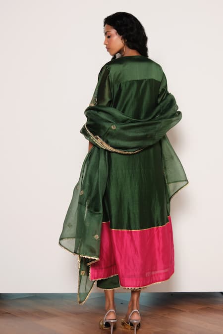 Kharakapas Iraani Dupatta 