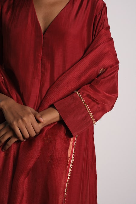 Kharakapas_Red Chanderi, Kota Doria Embroidery V-neck Kumkum Kurta Set _at_Aza_Fashions