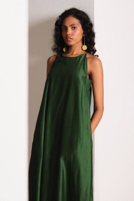Buy_Kharakapas_Green Chanderi Gota Patti Halter Neck Vriksh Silk Gown _Online_at_Aza_Fashions