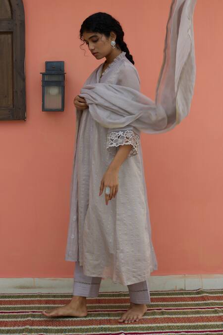 Buy_Banera_Gray Chanderi Embroidery, Lace, Zari V-neck Striper Kurta Set _Online_at_Aza_Fashions