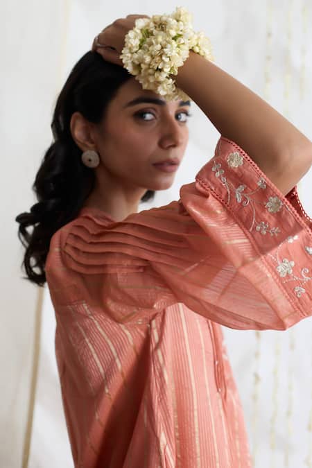 Buy_Banera_Peach Chanderi Embroidery, Zari Split V-neck Striper Kurta Set With Dupatta _Online_at_Aza_Fashions